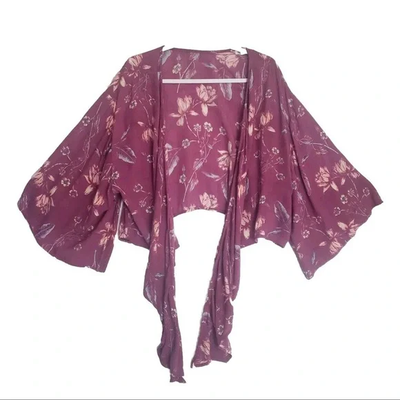 Billabong Women's Tie Front Long Bell Sleeve Boho Pink Floral Blouse. - Picture 4 of 10